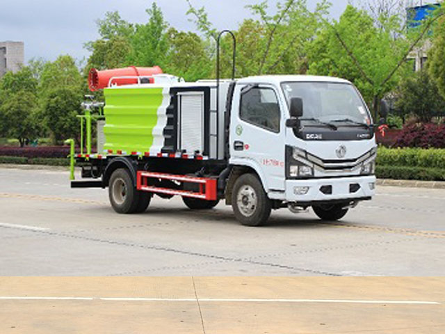 藍牌5方東風多功能綠化灑水車（抑塵車）