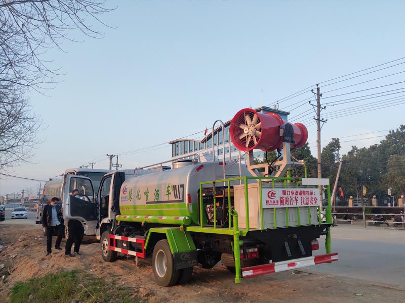 新品上市國六東風福瑞卡5方霧炮灑水車圖片4